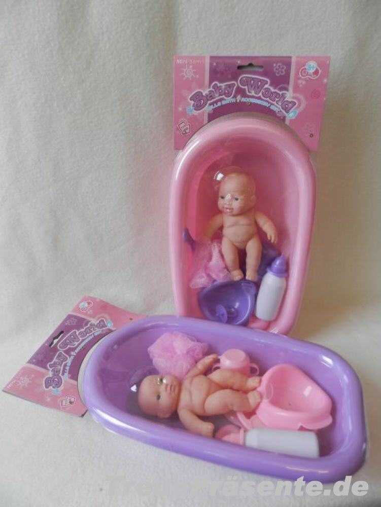 Baby-Badewanne mit Zubehör
